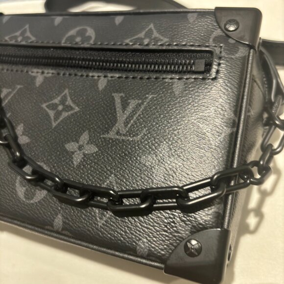 LOUIS VUITTON SOFT TRUNK shoulder crossbody bag - Picture 4 of 5